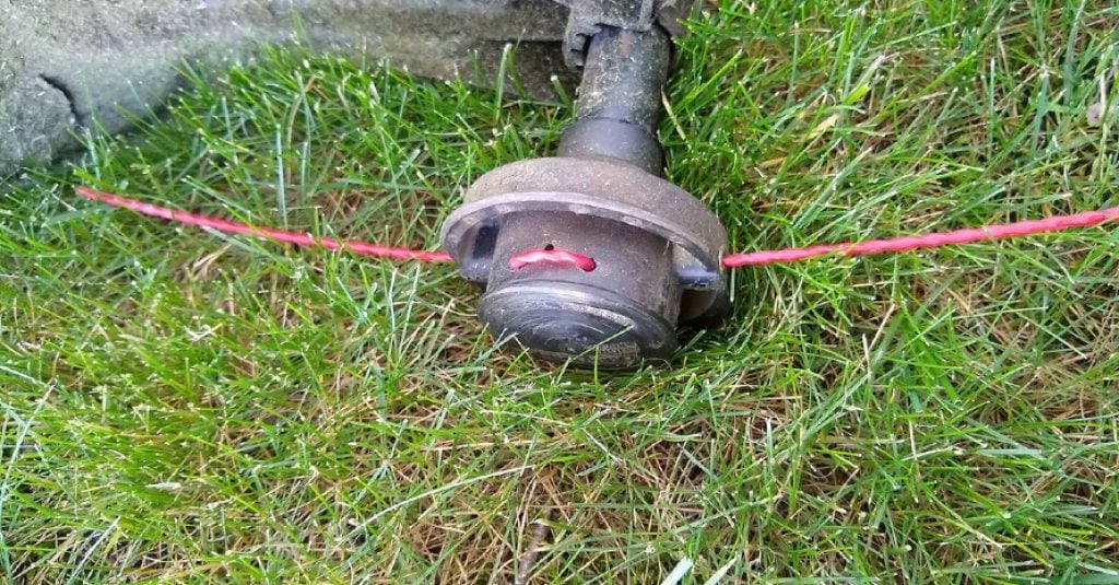 How to Use a String Trimmer And Why You Should