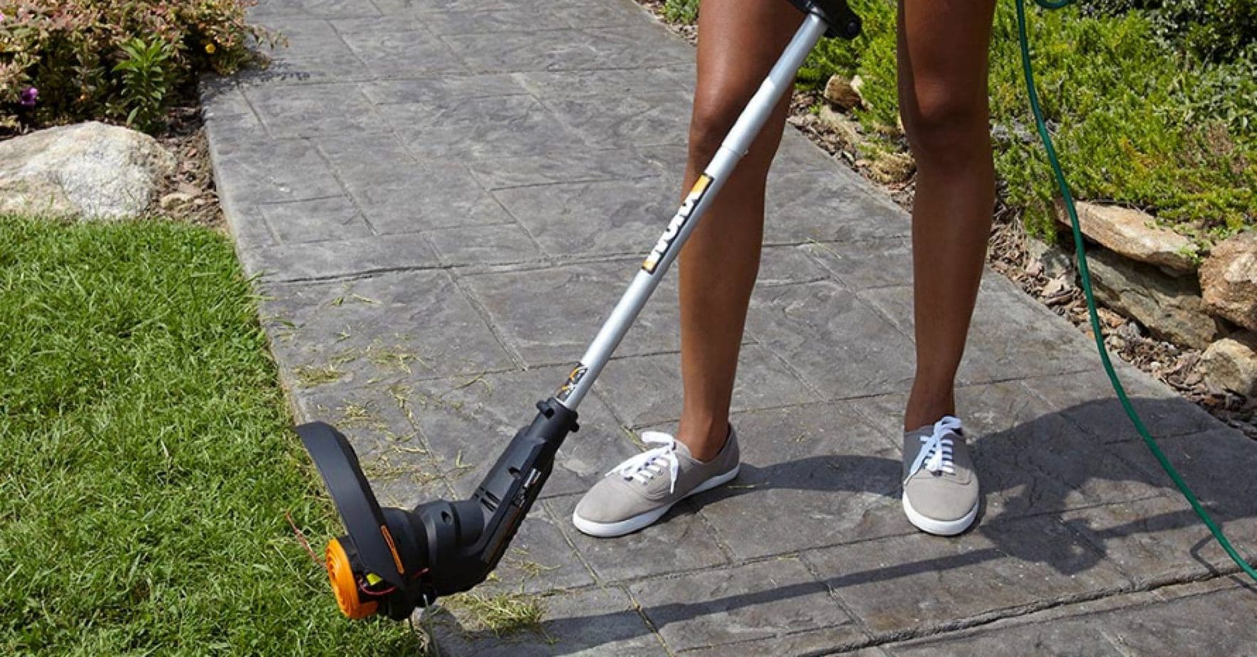 How to Use a String Trimmer And Why You Should