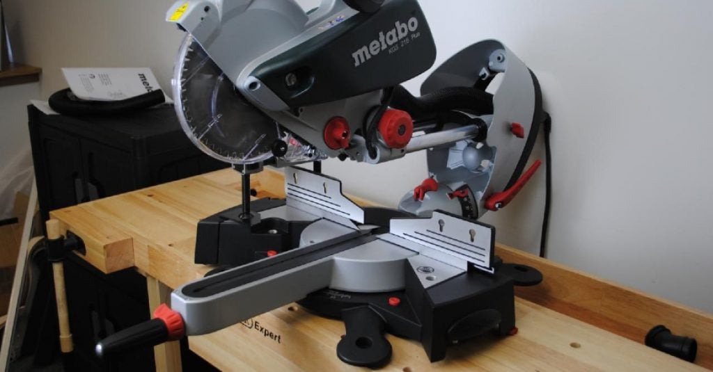 Compound mitre saw Metabo