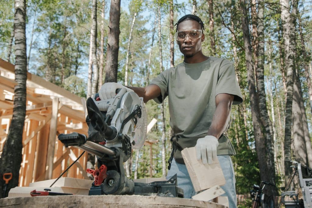 End trimming saw review