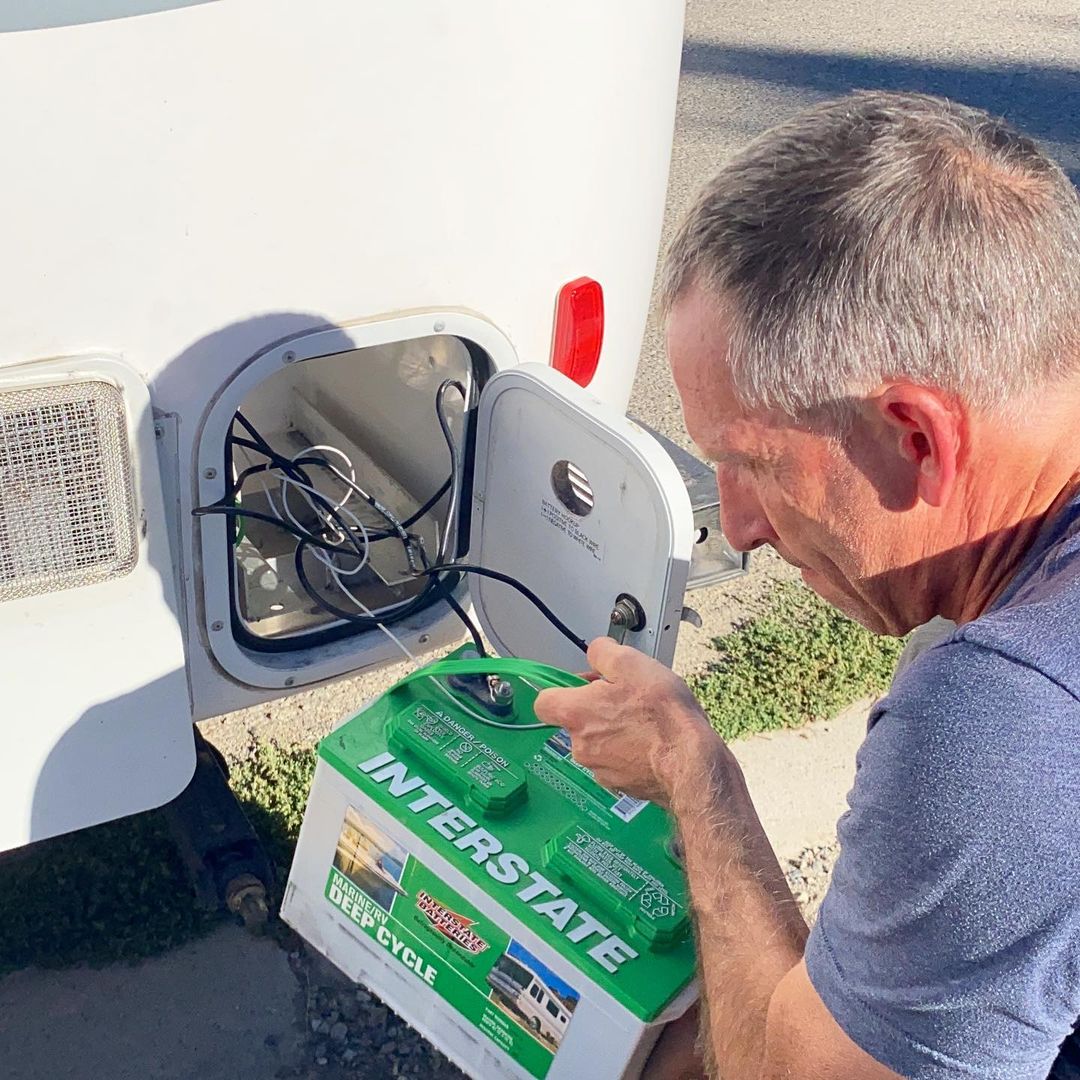 How To Charge RV Battery With Generator how-to-charge-rv-battery-with-generator