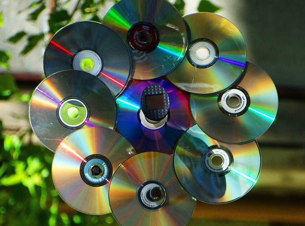 Solar Panel MAker: How to make solar panels with cds