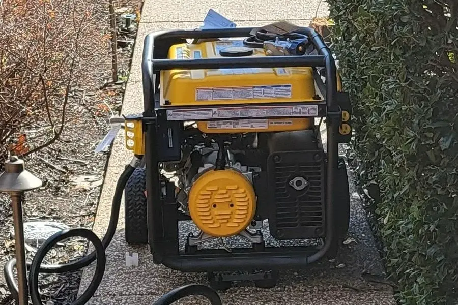 firman generator on the asphalt
