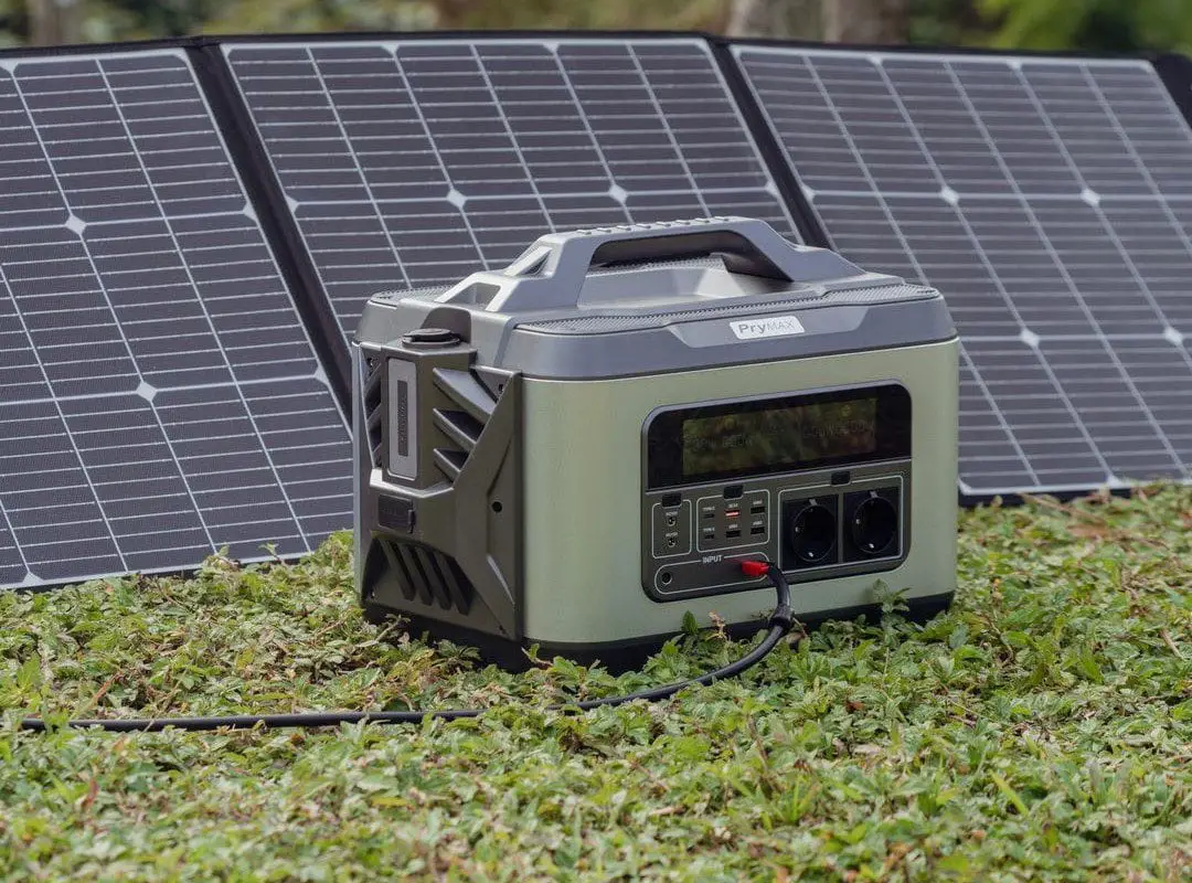 Dark green solar generator