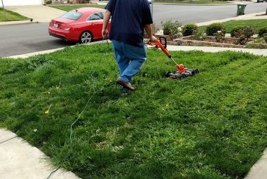 How to String a Weed Whacker: Detailed Instructions